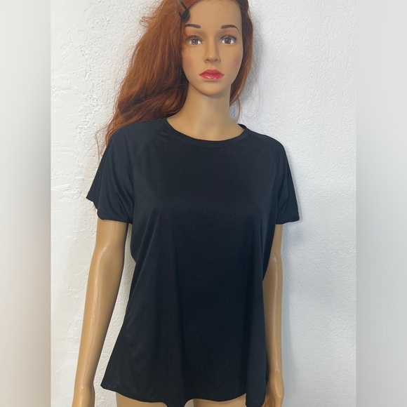 Under Armour Run Vented Women’s shirt black XL - Picture 1 of 15